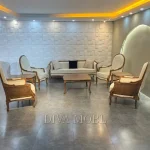 مبل کوئین با پشتی بلند و نشیمن نرم